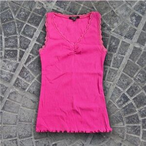 hot pink lace trim v-cut tank